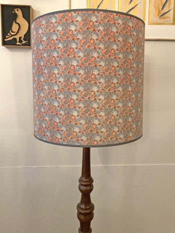 LAMPADA CON PARALUME FLOREALE